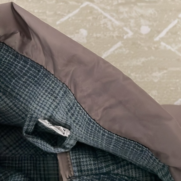 North Face Men’s Reversible Coat - Picture 4 of 5